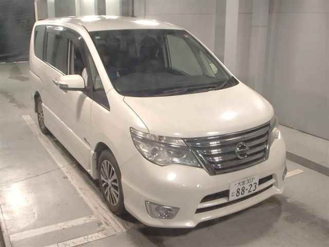 2014 Nissan Serena ハイウェイスターSハイブリッド Japan auction vehicle