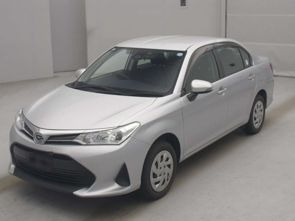 2021 Toyota Corolla Axio EX 4WD Japan auction vehicle