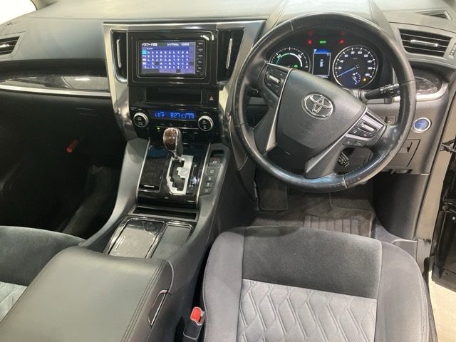 2019 Toyota Alphard wagon auction photo 4