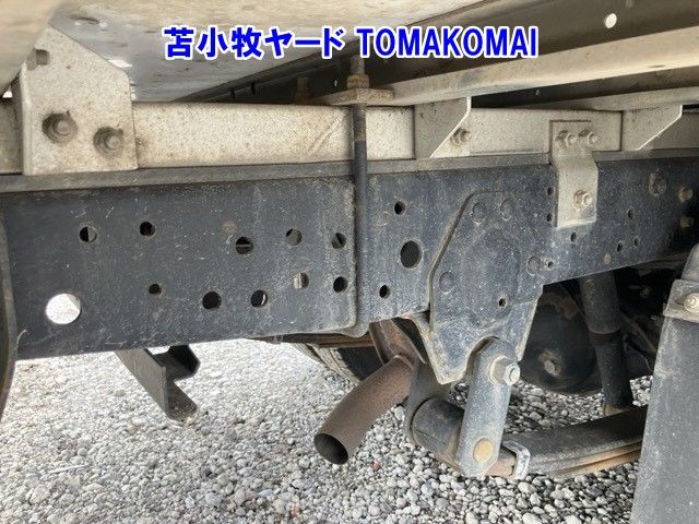 2013 Isuzu Elf Van auction photo 14