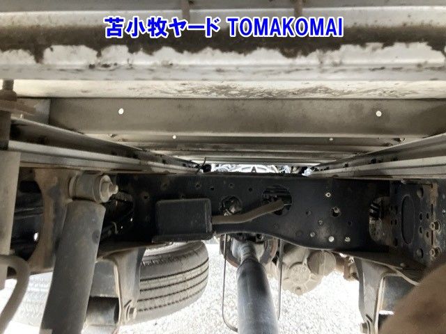 2013 Isuzu Elf Van auction photo 13