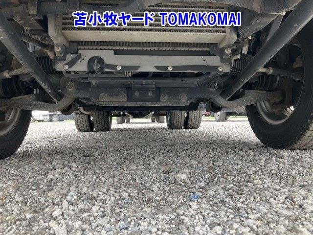2013 Isuzu Elf Van auction photo 9