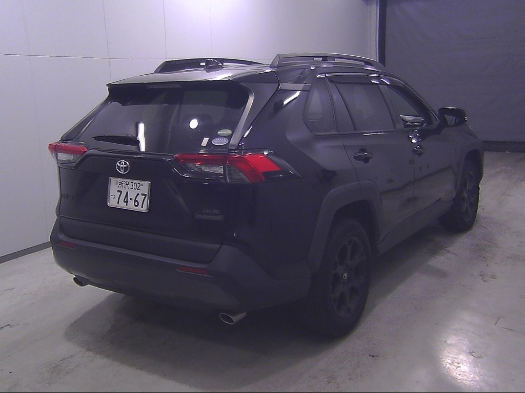 2020 Toyota RAV4 4WD Adventure Off-Road Package auction photo 2