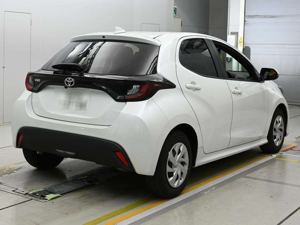 2024 Toyota Yaris X auction photo 2