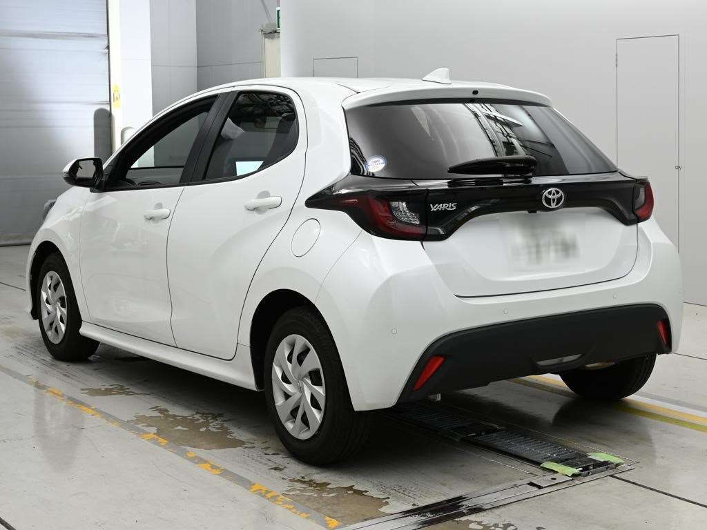 2024 Toyota Yaris X auction photo 6
