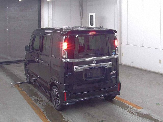 2019 Suzuki Spacia ハイブリッドXS auction photo 2