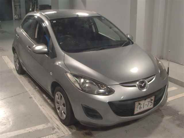 Japan Auction Vehicles 12 2012 Mazda Demio 13C-V auction photo
