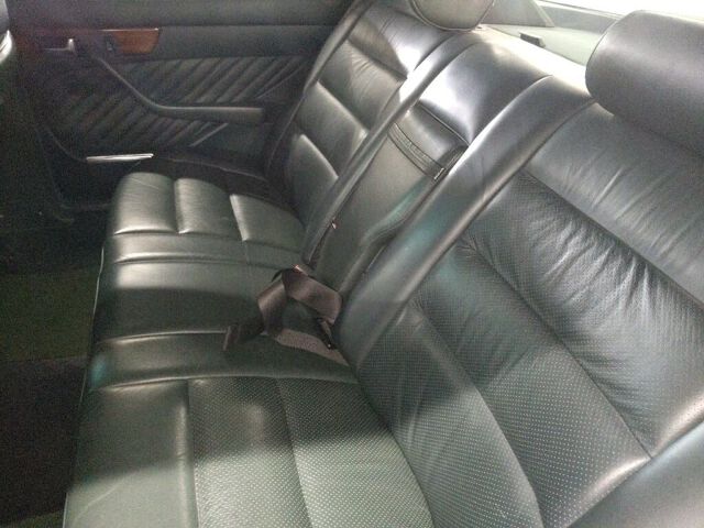 1994 Mercedes-Benz S-Class 300SE auction photo 6