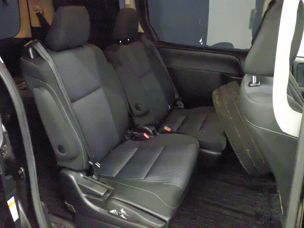 2016 Toyota Voxy ZS Kira II 7 people auction photo 7
