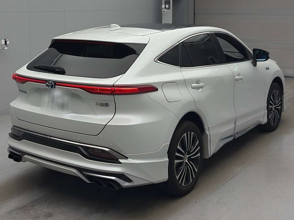 2023 Toyota Harrier Z 4WD auction photo 2