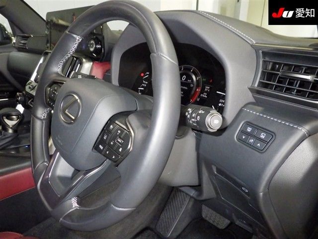 2023 Lexus LX LX600 Off-Road 4WD auction photo 5