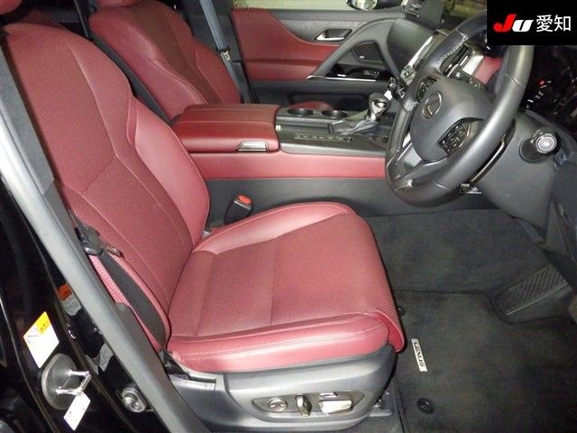 2023 Lexus LX LX600 Off-Road 4WD auction photo 6