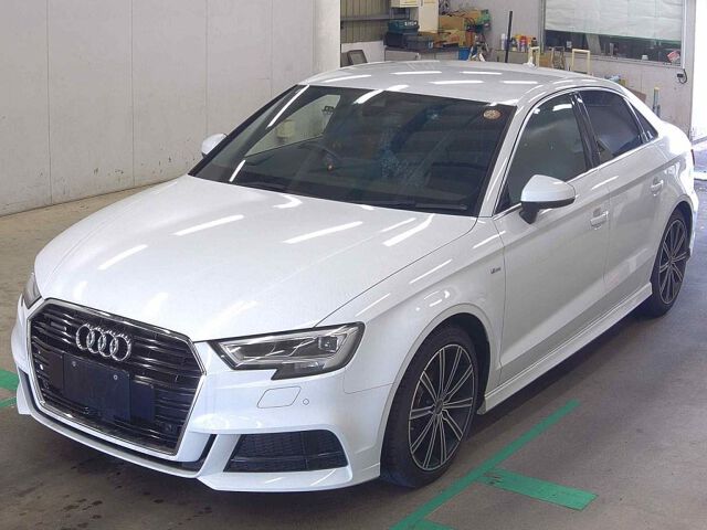 2017 Audi A3 Sedan 2.0TFSIクワスホSラ 4WD auction photo 4