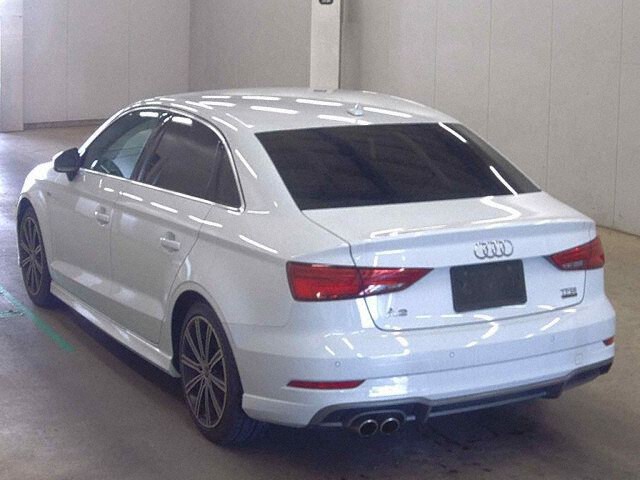 2017 Audi A3 Sedan 2.0TFSIクワスホSラ 4WD auction photo 2