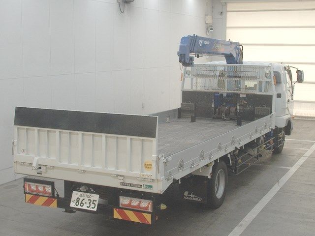2025 Mitsubishi Fuso Fighter With crane auction photo 2