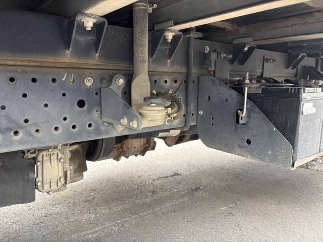 2010 Isuzu Elf バン auction photo 12