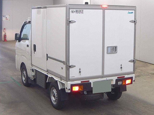 2026 Daihatsu Hijet Truck Reitou Reizou auction photo 2