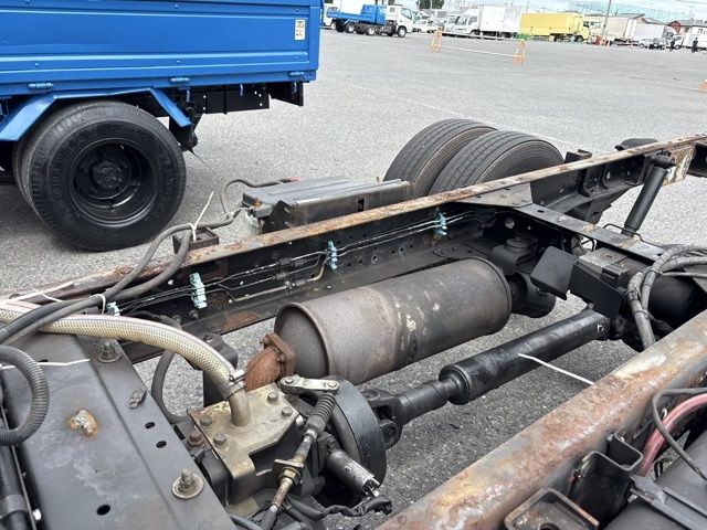 2005 Isuzu Elf シャーシ auction photo 18