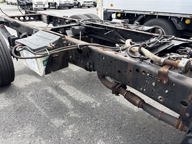 2005 Isuzu Elf シャーシ auction photo 17