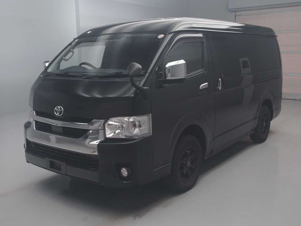 Japan Auction Vehicles 4 2021 Toyota Hiace GL 4WD auction photo