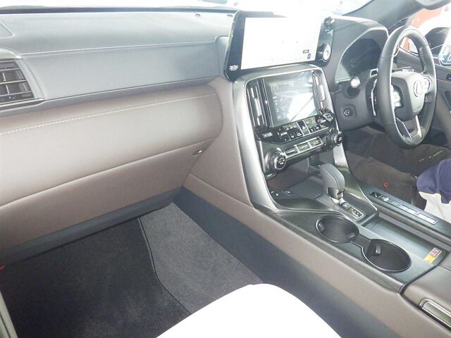 2026 Lexus LX LX700H 4WD auction photo 3