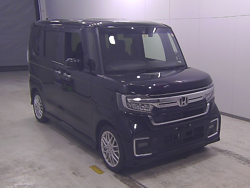 2023 Honda N-BOX Custom L Turbo Japan auction vehicle