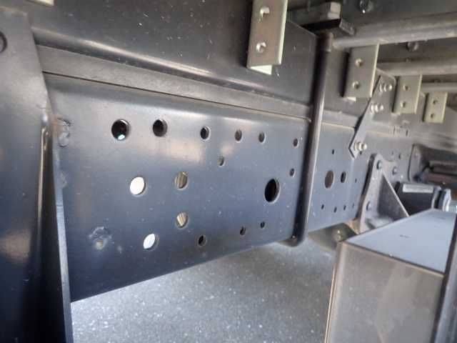 2023 Isuzu Elf 2.0t Aluminum Van with Power Gate auction photo 6