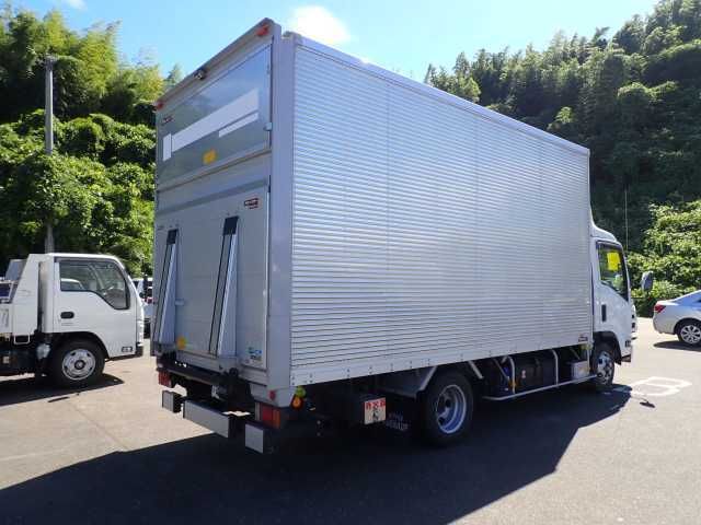 2023 Isuzu Elf 2.0t Aluminum Van with Power Gate auction photo 2