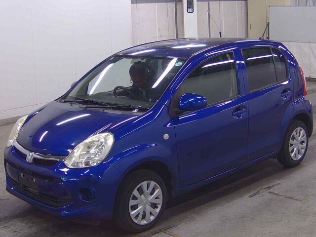 2015 Toyota Passo 1.0XLパッケ・キリリ auction photo 4