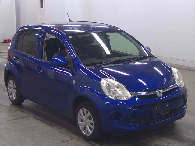 2015 Toyota Passo 1.0XLパッケ・キリリ Japan auction vehicle
