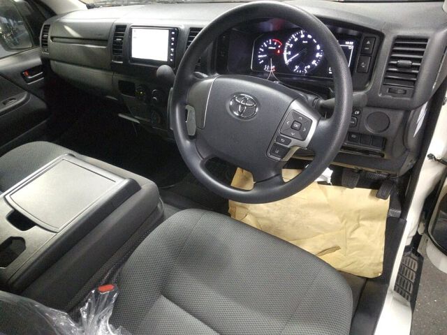 2025 Toyota Hiace ロングDX GLパッケ auction photo 3