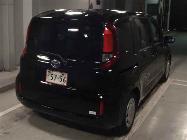 2023 Toyota Sienta X auction photo 5