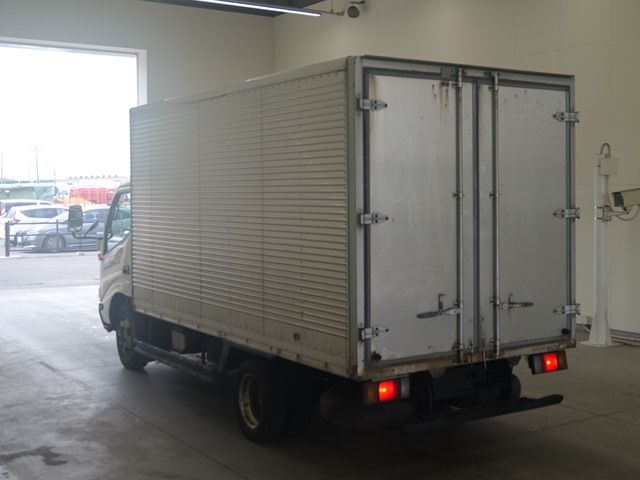 1999 Toyota Dyna Aluminum van auction photo 2