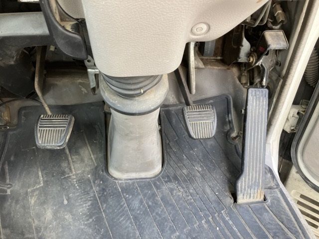 1999 Toyota Dyna アルミバン auction photo 4