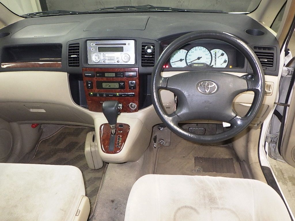 2001 Toyota Corolla Spacio X G Edition auction photo 3