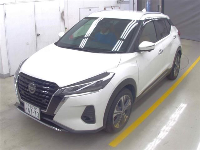 2022 Nissan Kicks X Two-Tone Interior Edition auction photo 3