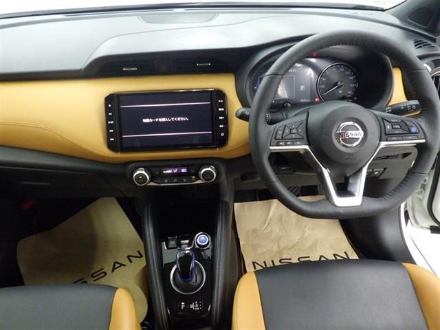 2022 Nissan Kicks X Two-Tone Interior Edition auction photo 5