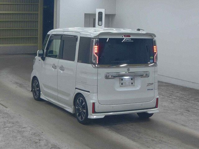 2019 Suzuki Spacia Hybrid XS TB auction photo 2