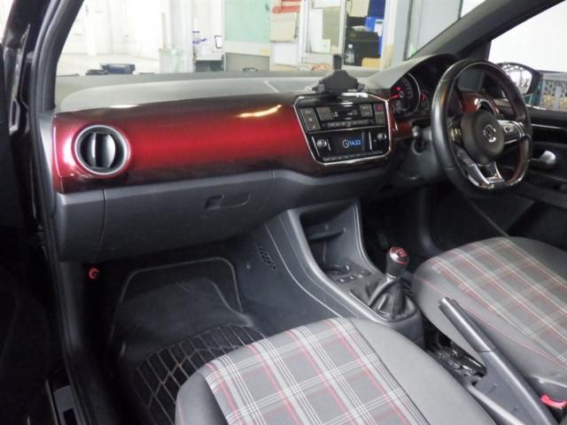 2018 Volkswagen VW Up! GTI auction photo 2