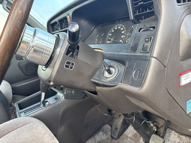 1997 Toyota Hiace auction photo 6