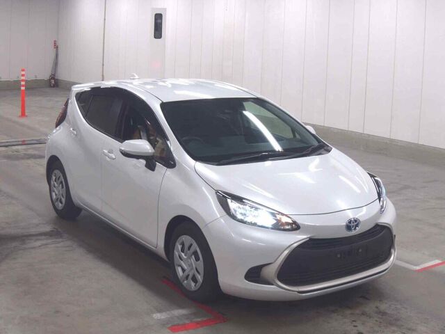 Japan Auction Vehicles 8 2025 Toyota Aqua G auction photo