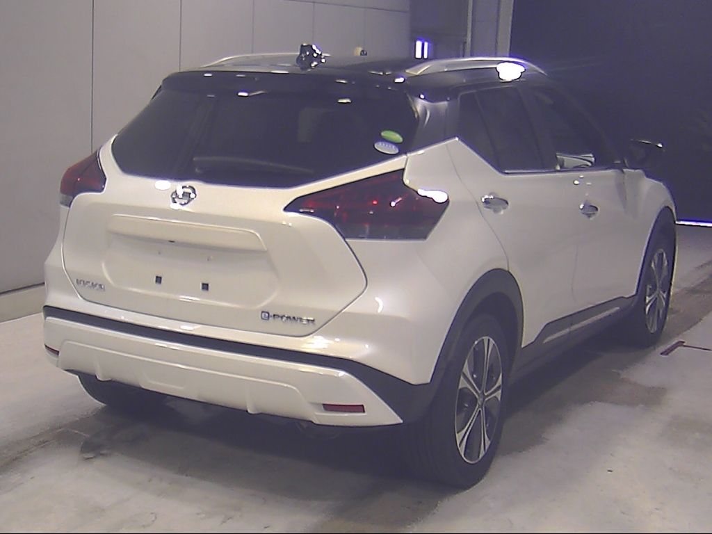 2021 Nissan Kicks X Two-Tone Interior Edition auction photo 2