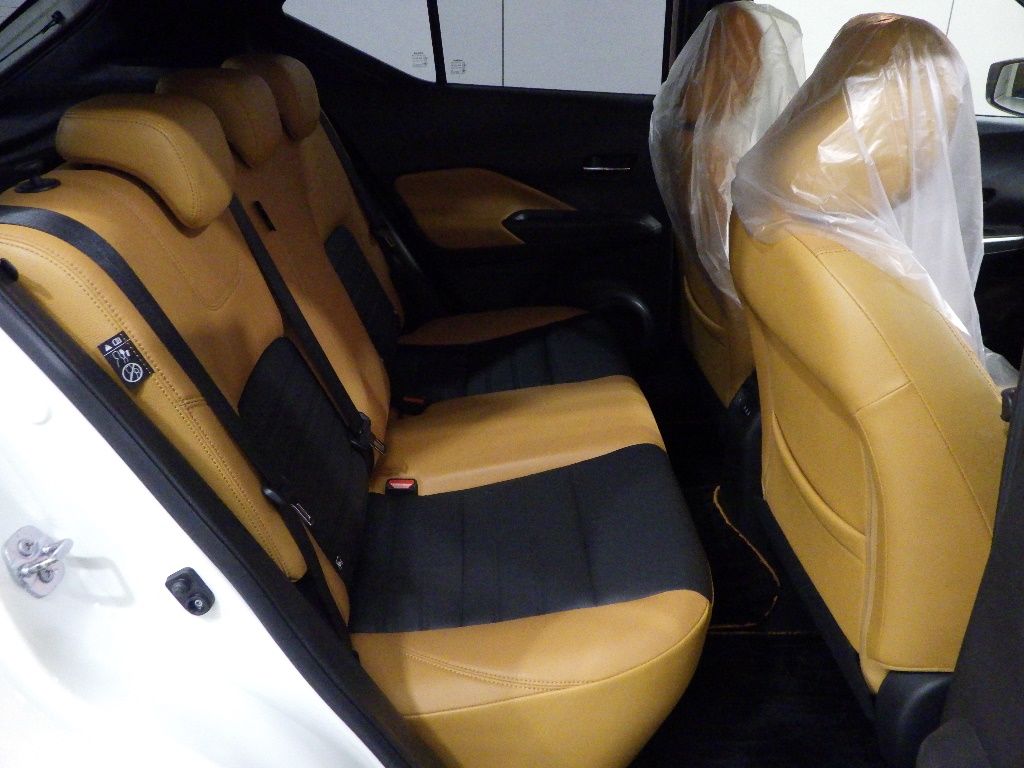 2021 Nissan Kicks X Two-Tone Interior Edition auction photo 7