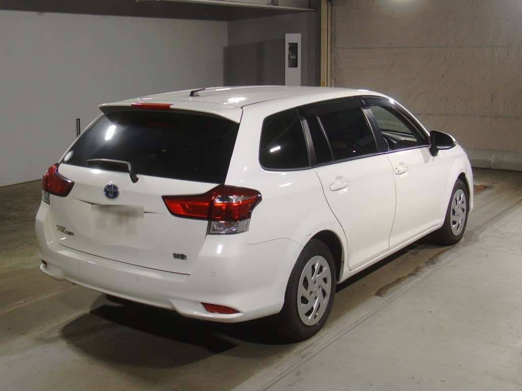 2021 Toyota Corolla Fielder ハイブリッド EX auction photo 2