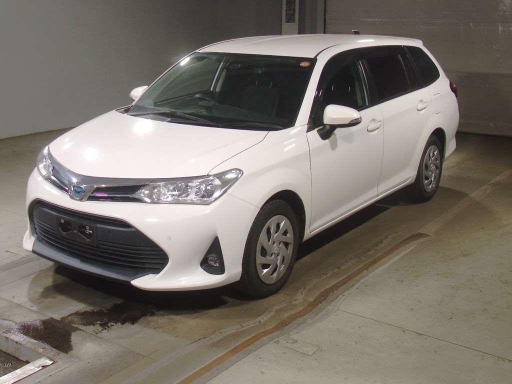 Japan Auction Vehicles 4 2021 Toyota Corolla Fielder ハイブリッド EX auction photo