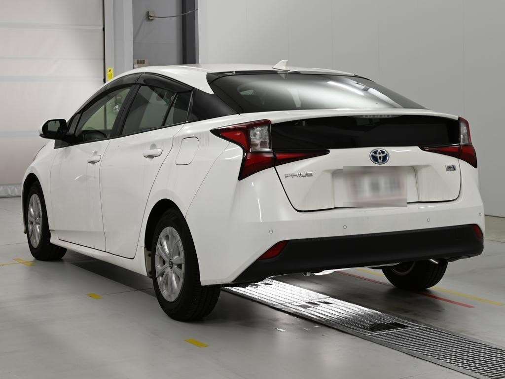 2021 Toyota Prius E auction photo 6