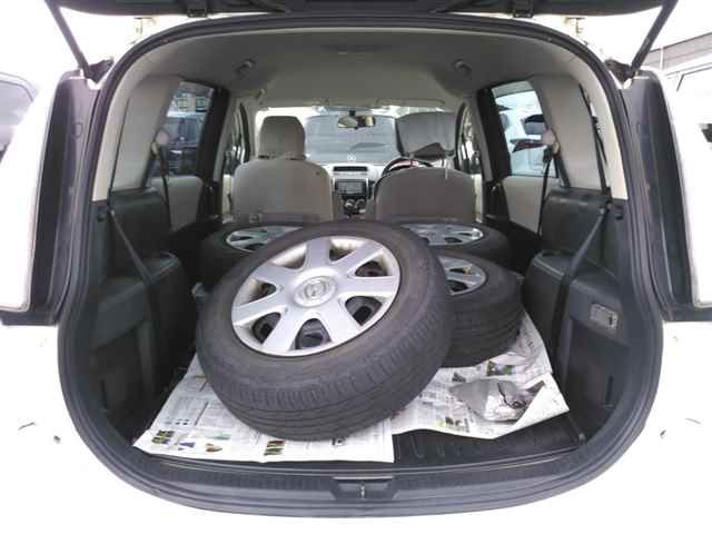 2009 Mazda Premacy 20CS auction photo 10