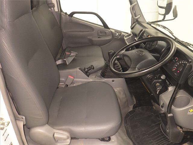 2019 Hino Dutro 4WD ダンプ auction photo 5