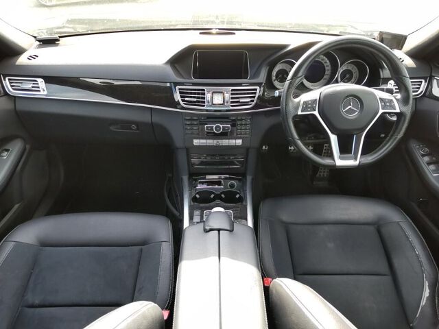 2015 Mercedes-Benz E-Class auction photo 3