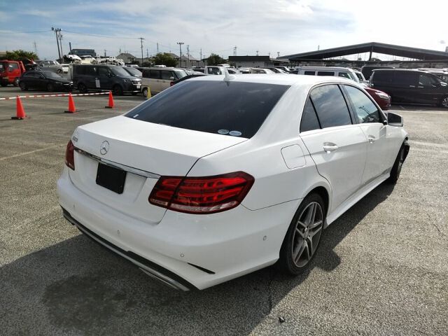 2015 Mercedes-Benz E-Class auction photo 5